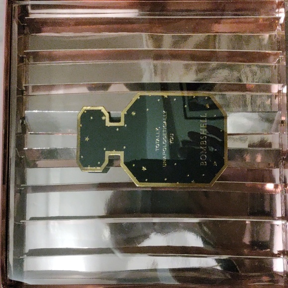 NWB Victoria Secret Bombshell Luxe Fragrance Gift Box 1.7oz perfume 3piece Set - Picture 4 of 7